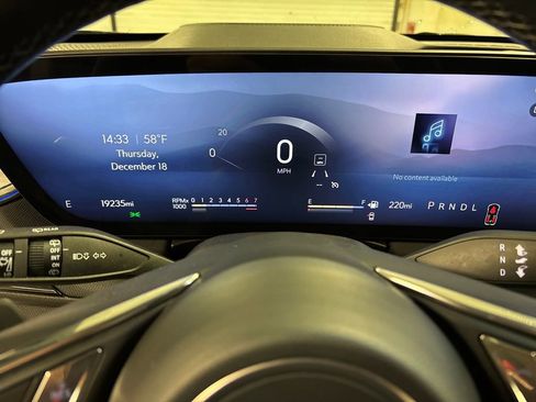 Used 2025 Buick Enclave Preferred image 36