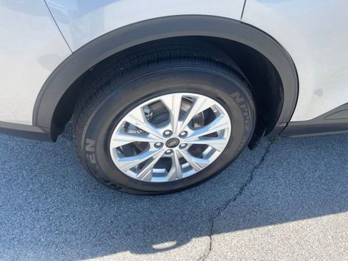 Used 2023 Ford Escape Active w/ Tech Pack #1 FWD image 16