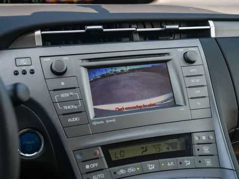 Used 2015 Toyota Prius Prime Plug-In Hybrid image 22