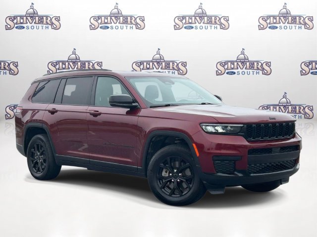 Used 2025 Jeep Grand Cherokee L Altitude RWD image 1