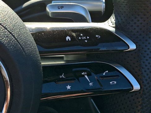 Used 2022 Mercedes-Benz SL 63 AMG 4MATIC image 22