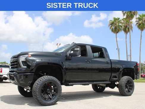 Used 2023 Chevrolet Silverado 2500 LT w/ True North Edition AWD/4WD image 7