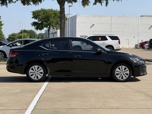 Used 2024 Nissan Sentra S FWD image 3