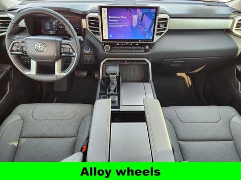 Used 2023 Toyota Sequoia Limited image 28