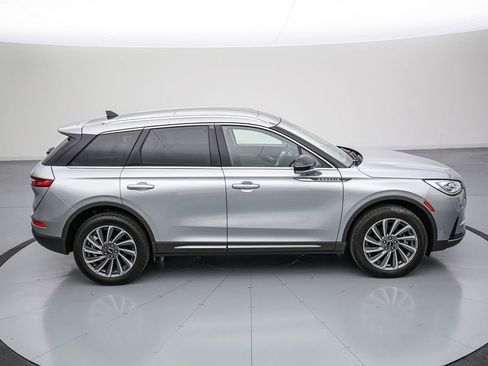 Used 2023 Lincoln Corsair Reserve w/ Equipment Group 201A image 3