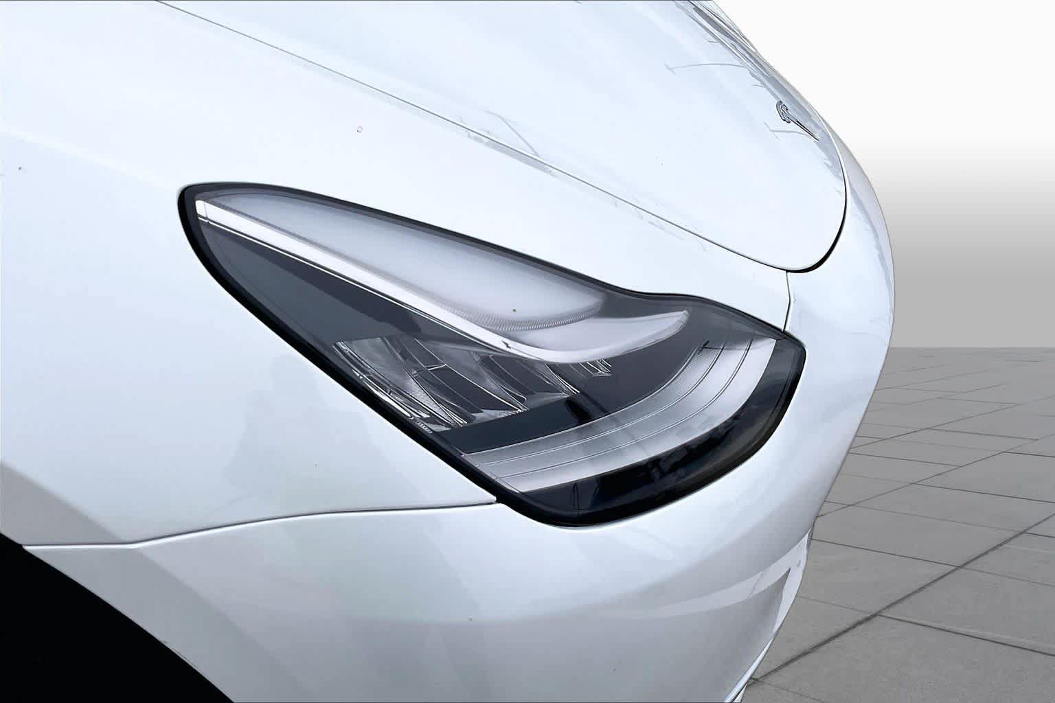 Used 2023 Tesla Model Y Long Range AWD/4WD image 26