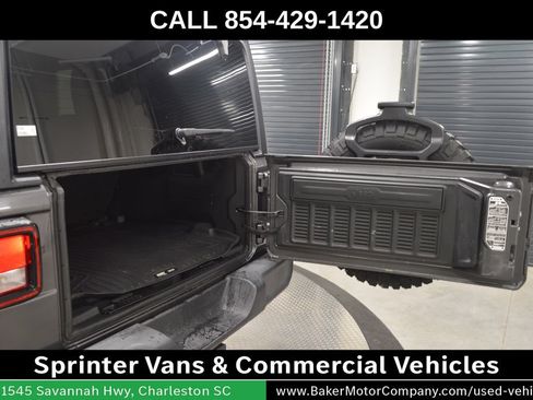 Used 2022 Jeep Wrangler Unlimited Sport AWD/4WD image 35