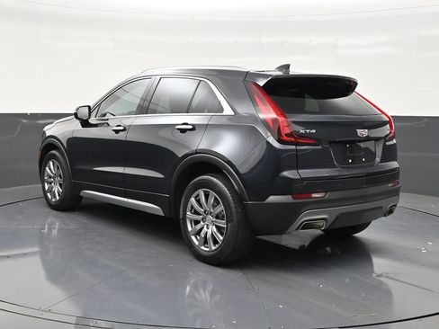 Used 2023 Cadillac XT4 Premium Luxury FWD image 3