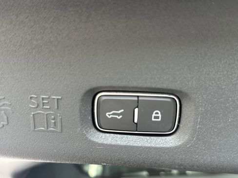 Used 2025 Ford Expedition King Ranch AWD/4WD image 21