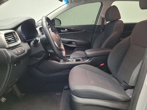 Used 2019 Kia Sorento S AWD/4WD image 17