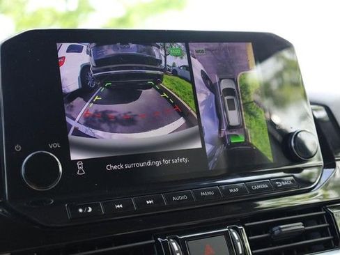 Certified 2025 Nissan Pathfinder SL AWD/4WD image 15