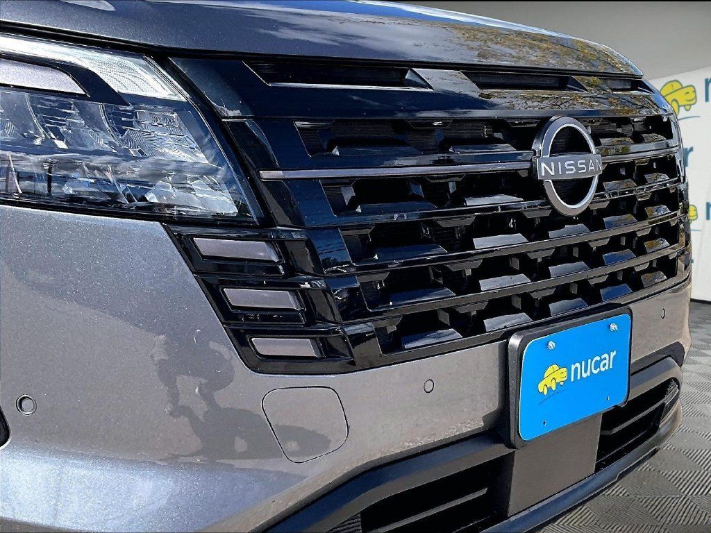 Certified 2026 Nissan Pathfinder SV AWD/4WD image 32