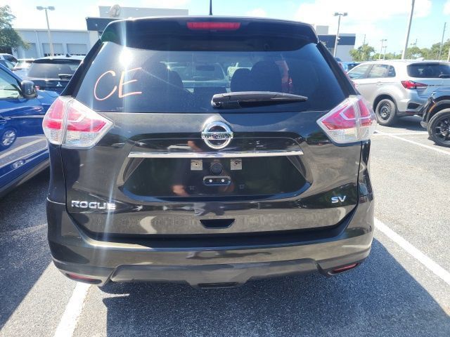 Used 2016 Nissan Rogue SV FWD image 2