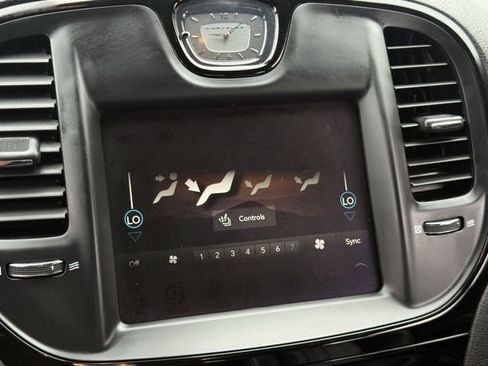 Used 2023 Chrysler 300 S image 18