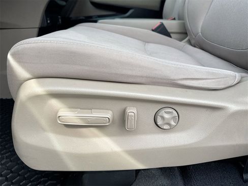 Used 2021 Honda Odyssey EX image 12