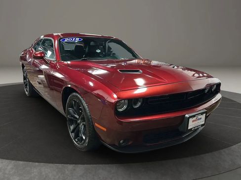 Used 2018 Dodge Challenger SXT Plus image 7