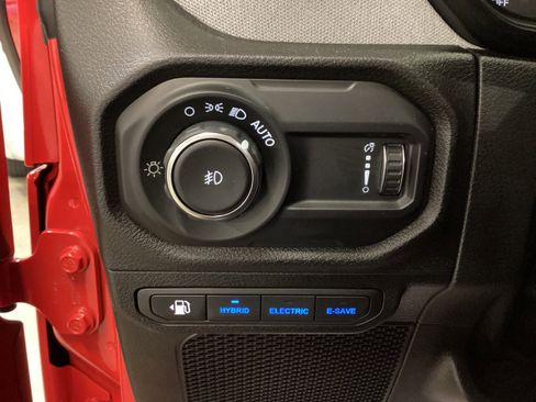 Used 2025 Jeep Wrangler Unlimited Sport S 4xe AWD/4WD image 15