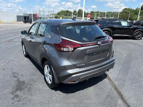 Certified 2025 Nissan Kicks Play S FWD image 5