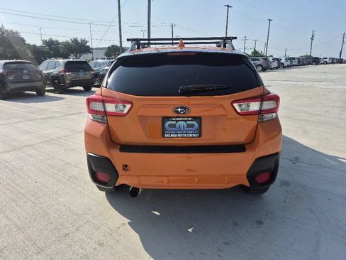 Used 2018 Subaru Crosstrek 2.0i Premium AWD/4WD image 7