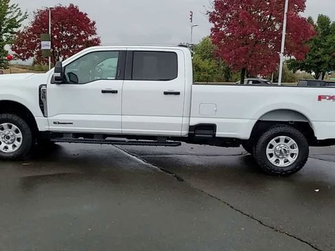 Used 2023 Ford F350 XLT w/ FX4 Off-Road Package image 5