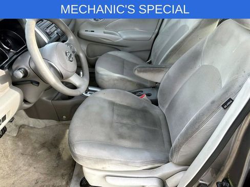 Used 2014 Nissan Versa SV image 16