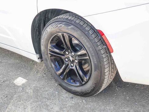 Used 2020 Dodge Charger SXT image 15