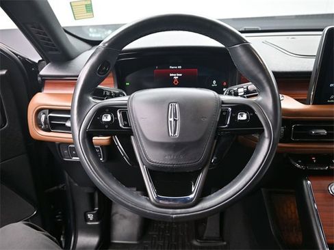 Used 2022 Lincoln Aviator Reserve w/ Equipment Group 201A image 13
