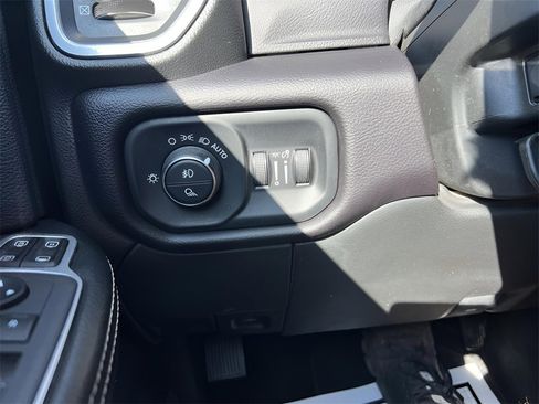 Used 2024 RAM 3500 Laramie image 50