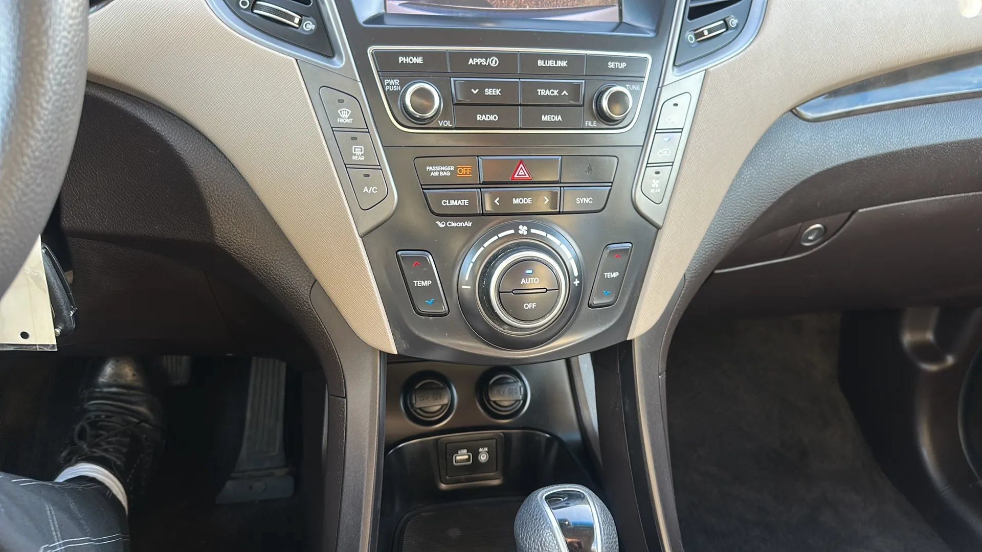 Used 2019 Hyundai Santa Fe XL SE AWD/4WD image 15