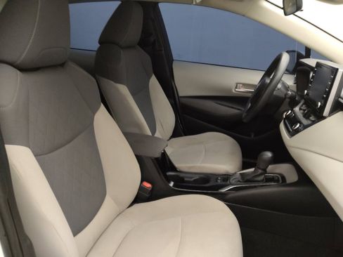 Used 2021 Toyota Corolla LE FWD image 21