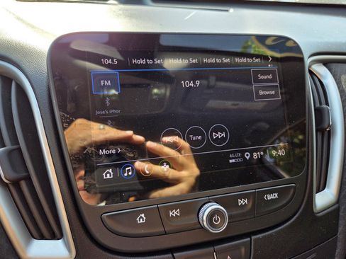 Used 2022 Chevrolet Malibu RS FWD image 26