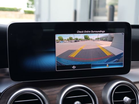 Used 2019 Mercedes-Benz C 300 Sedan image 24