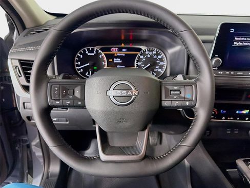 New 2026 Nissan Rogue SV FWD image 12