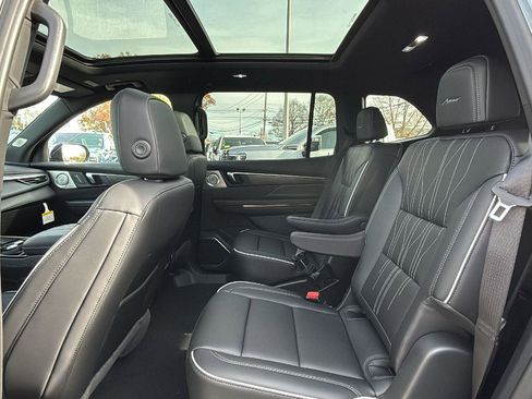 New 2026 Buick Enclave Avenir w/ Super Cruise Package image 27
