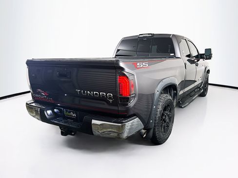 Used 2018 Toyota Tundra SR5 image 9