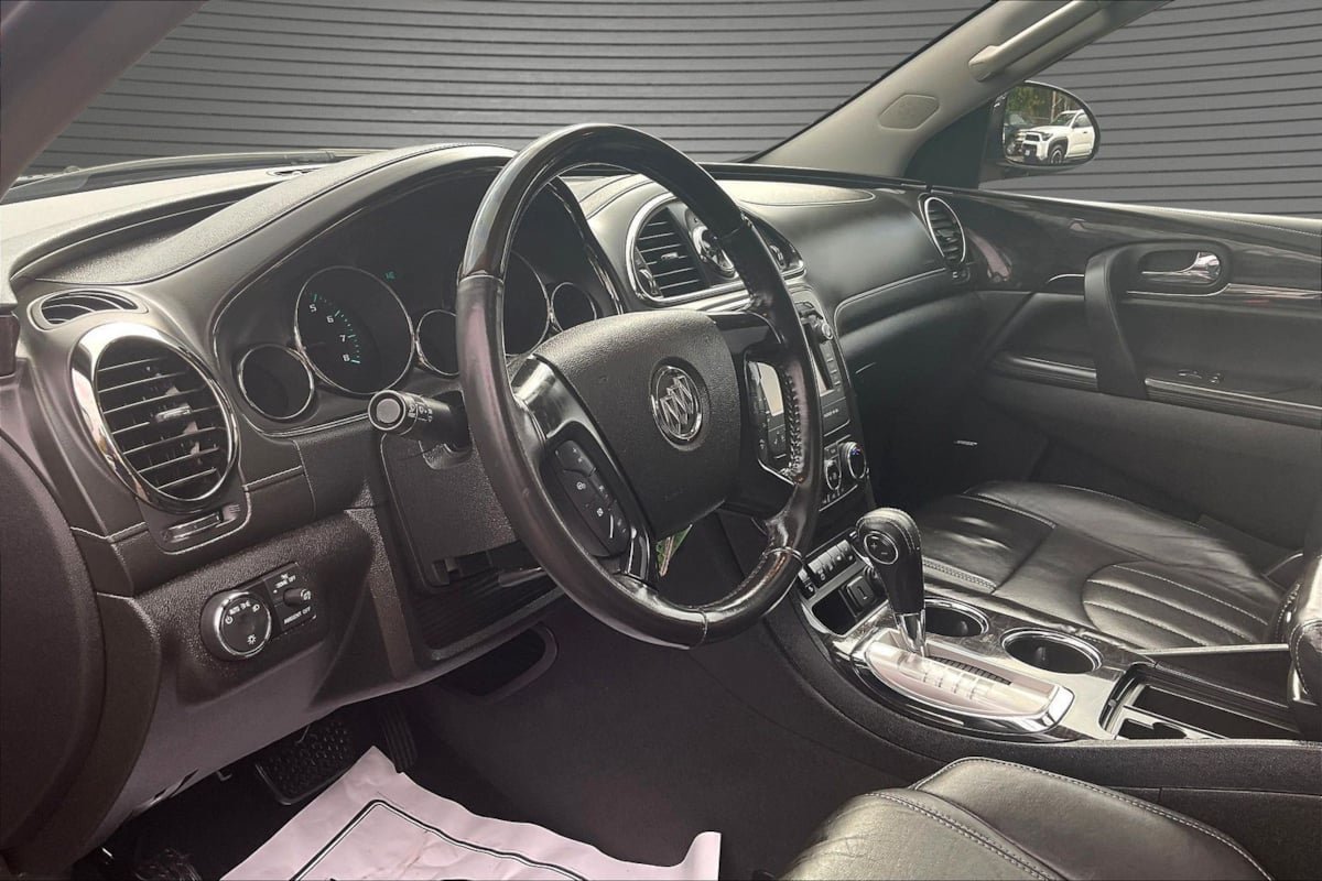 Used 2016 Buick Enclave Leather w/ Trailering Package AWD/4WD image 16