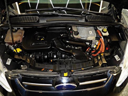 Used 2017 Ford C-MAX SE image 22