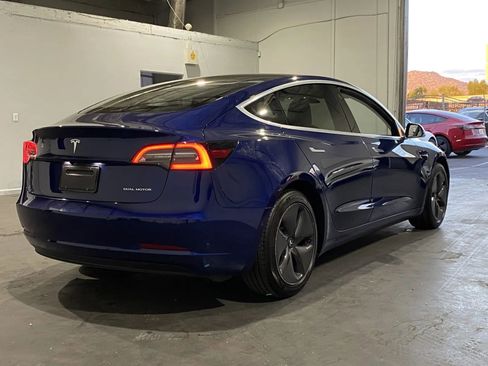 Used 2020 Tesla Model 3 Long Range image 4