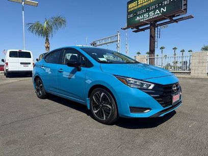 New 2025 Nissan Versa SR w/ Trunk Package