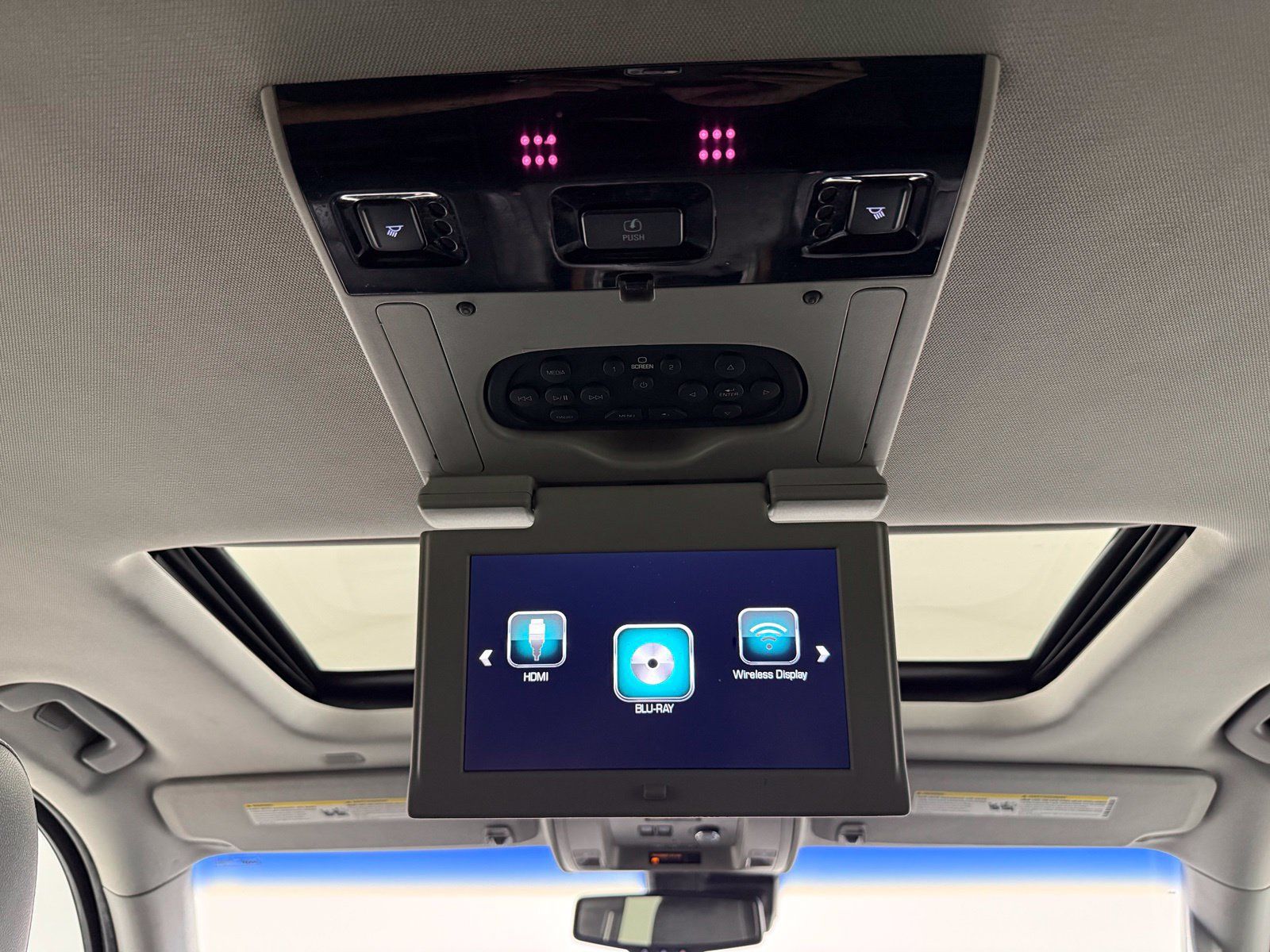 Used 2017 Chevrolet Tahoe Premier AWD/4WD image 24