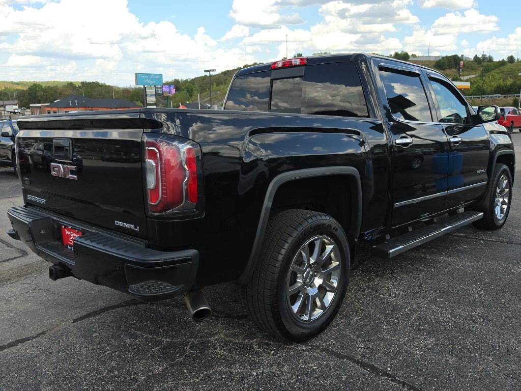 Used 2018 GMC Sierra 1500 Denali AWD/4WD image 9