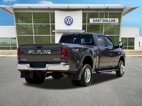 Used 2025 RAM 3500 Laramie AWD/4WD image 3