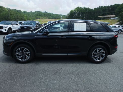 Used 2023 Lincoln Corsair FWD image 6