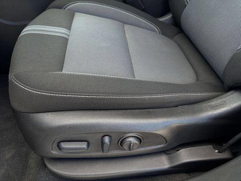 Used 2026 Chevrolet Blazer LT FWD image 22
