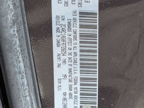 Used 2015 Chrysler Town & Country LX FWD image 32