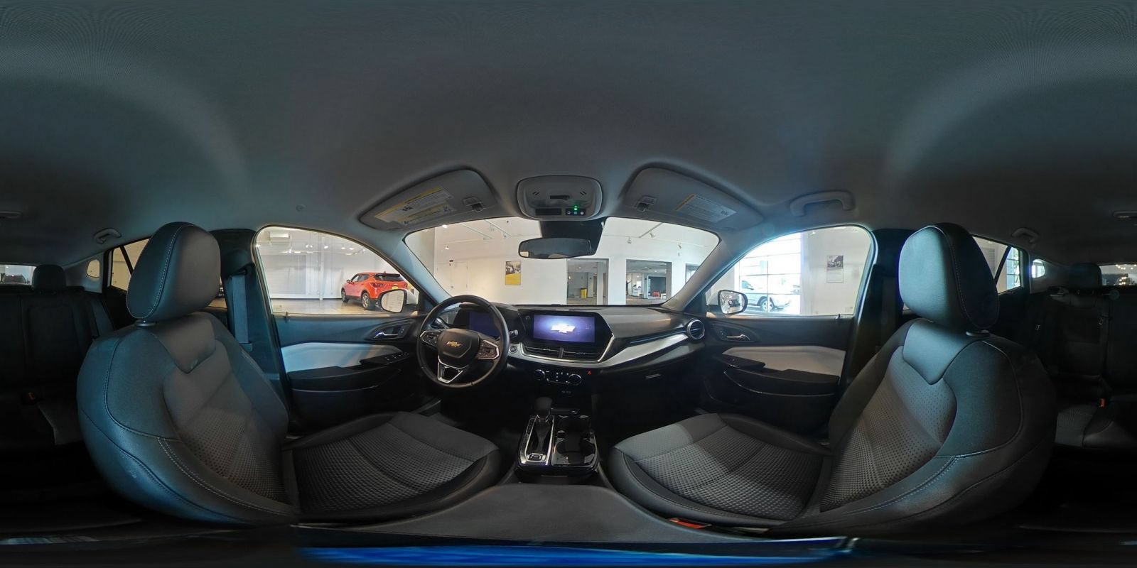Used 2025 Chevrolet Trax LT w/ LT Convenience Package FWD image 40