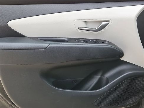 Used 2024 Hyundai Tucson SEL image 12