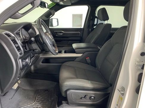 Used 2019 RAM 1500 Big Horn AWD/4WD image 18