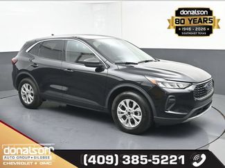 Used 2023 Ford Escape Active AWD/4WD video 1