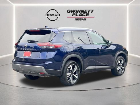 Certified 2026 Nissan Rogue SL FWD image 26